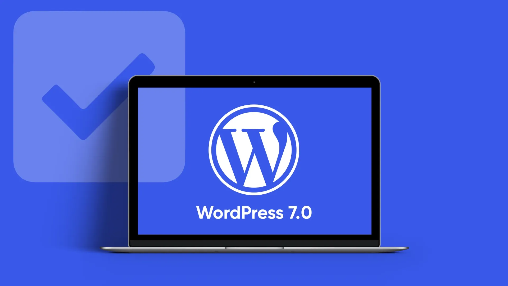 Laptop mit WordPress-7.0-Logo auf blauem Hintergrund