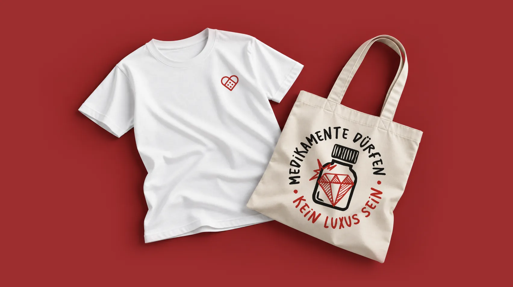 T-Shirt mit Herz-Logo und Stofftasche mit dem Aufdruck „Medikamente dürfen kein Luxus sein“.